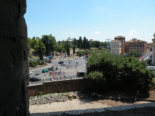  Piazza dei Colosseo